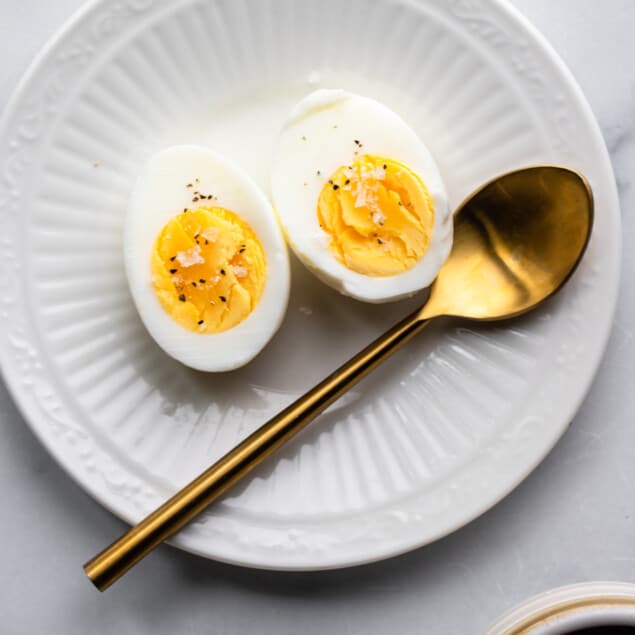 boiled eggs last in refrigerator