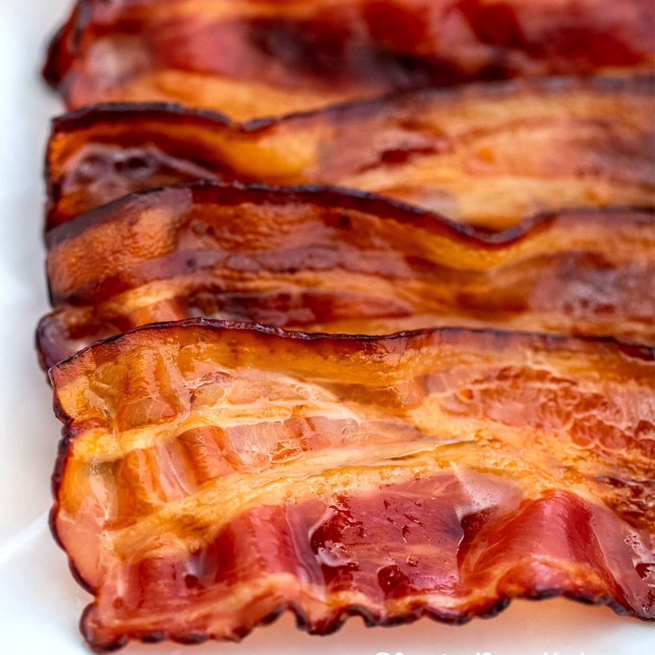 how long does cooked bacon last in the refrigerator