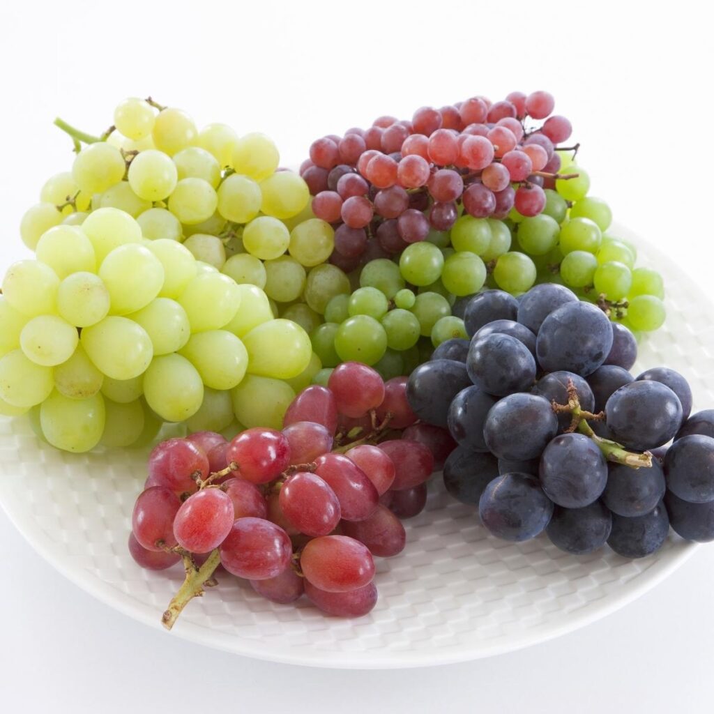 grapes last in the refrigerator