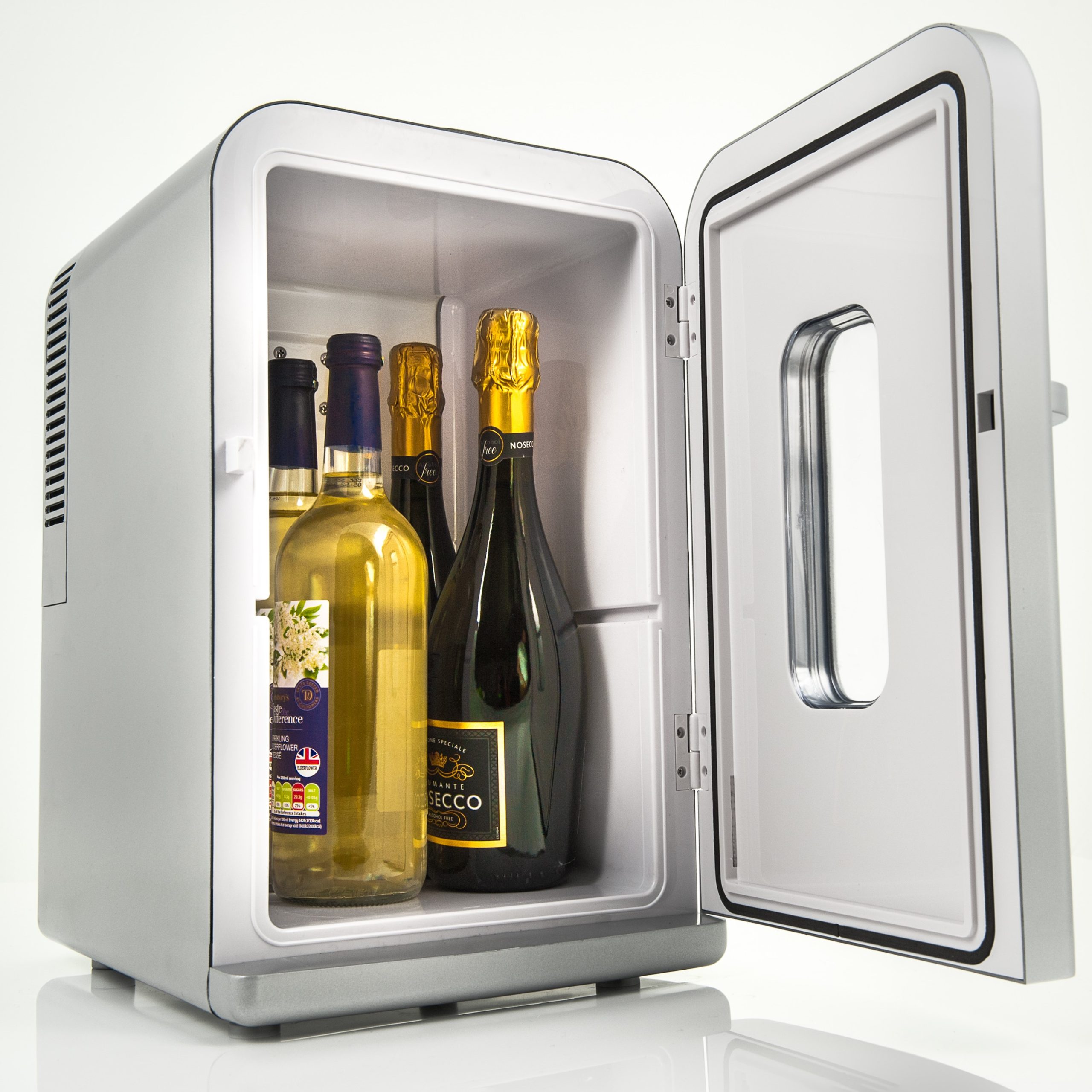 mini fridge for bedroom