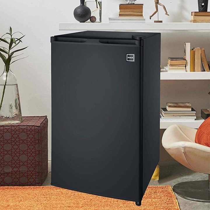 mini fridge for bedroom